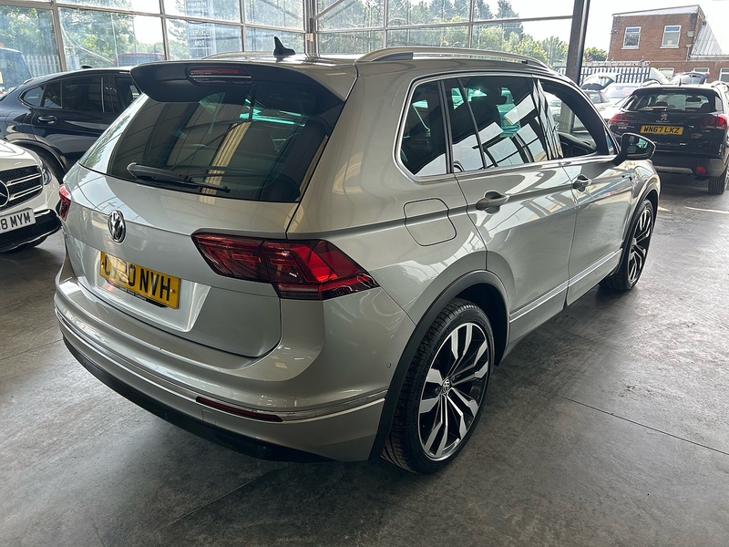 Volkswagen Tiguan TDI R-Line Tech - U11107