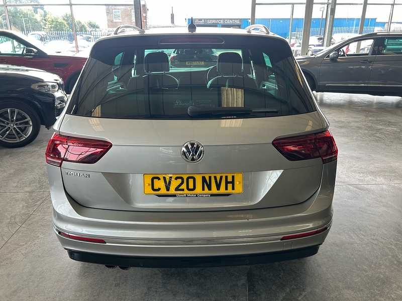 Volkswagen Tiguan TDI R-Line Tech - U11107
