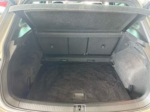 Volkswagen Tiguan TDI R-Line Tech - U11107