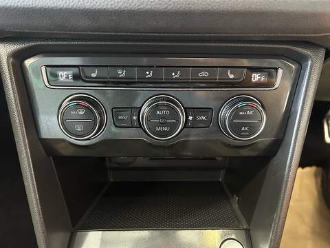 Volkswagen Tiguan TDI R-Line Tech - U11107