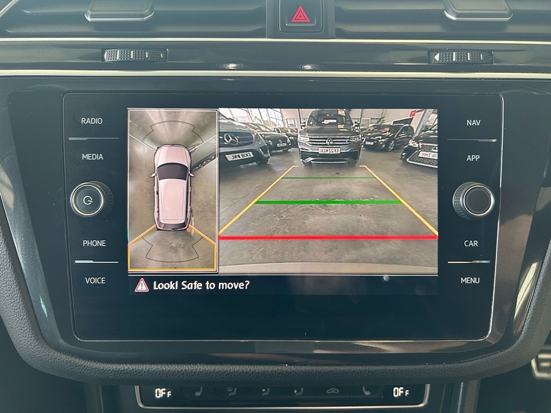 Volkswagen Tiguan TDI R-Line Tech - U11107