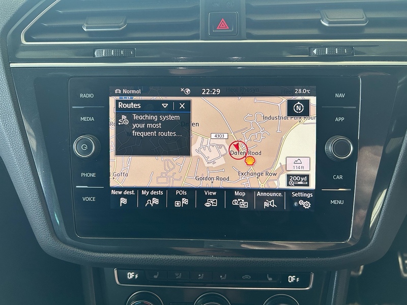 Volkswagen Tiguan TDI R-Line Tech - U11107