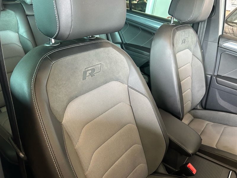 Volkswagen Tiguan TDI R-Line Tech - U11107