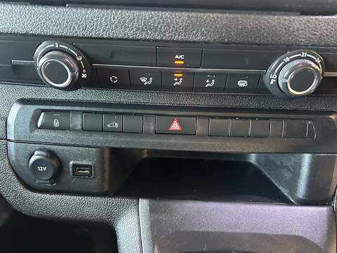 Peugeot Expert BlueHDi 1000 Professional Premium + - U11144