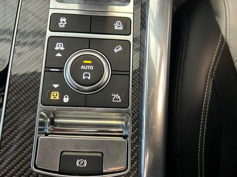 Land Rover Range Rover Sport P575 V8 SVR - U11146