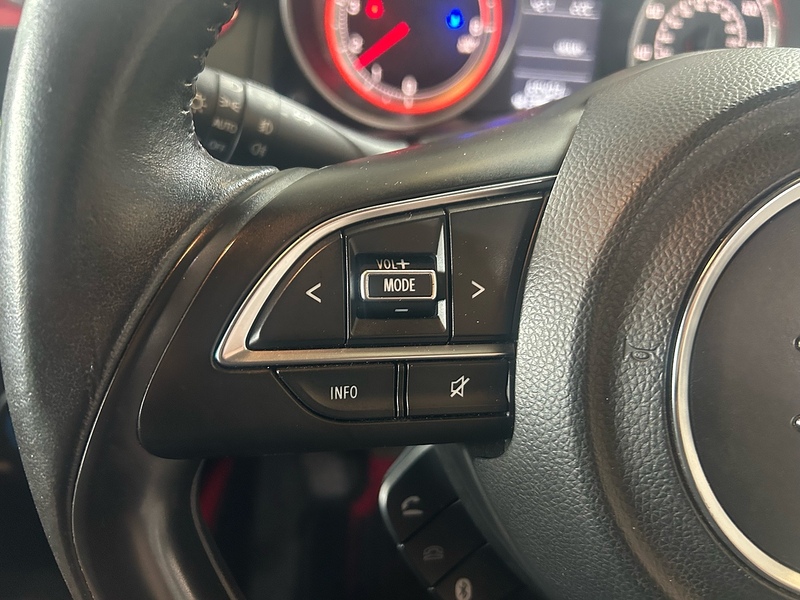 Suzuki Swift Boosterjet SZ-T - U11148