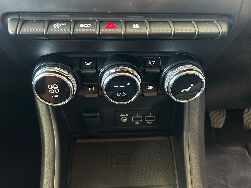Renault Captur TCe Iconic Edition - U11157
