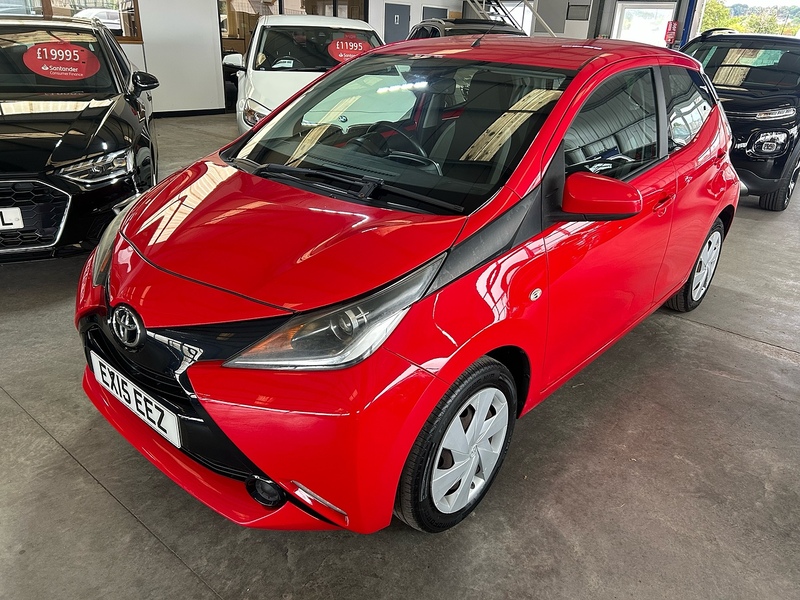 Toyota AYGO VVT-i x-play - U11162