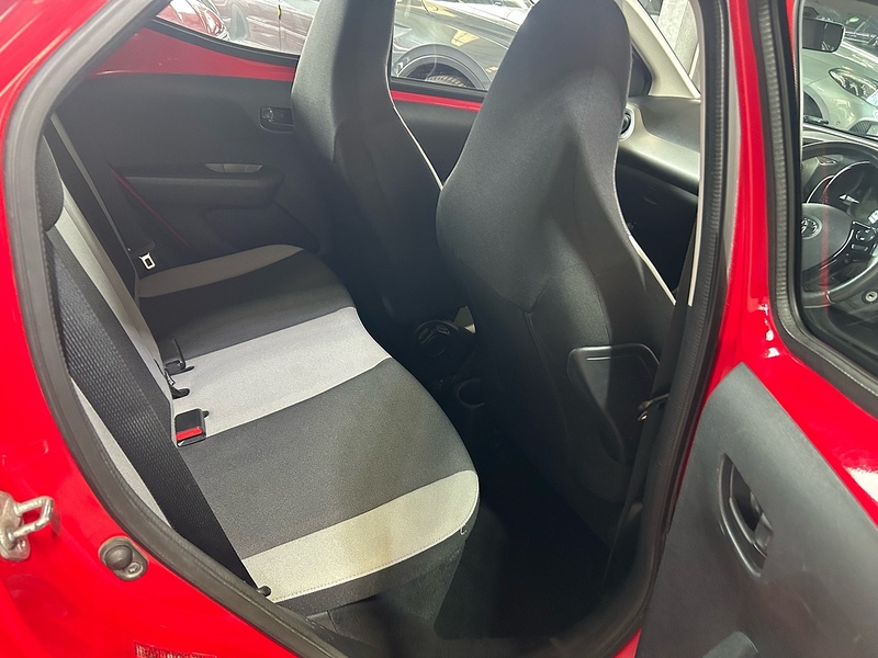 Toyota AYGO VVT-i x-play - U11162