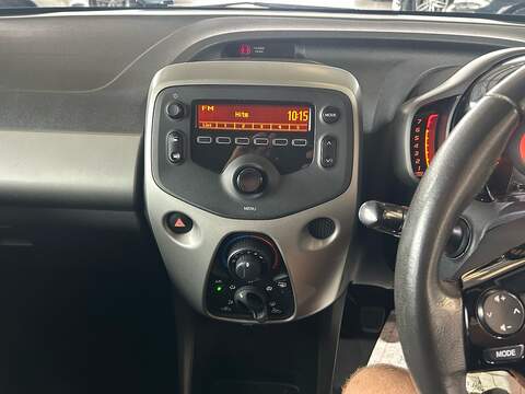 Toyota AYGO VVT-i x-play - U11162