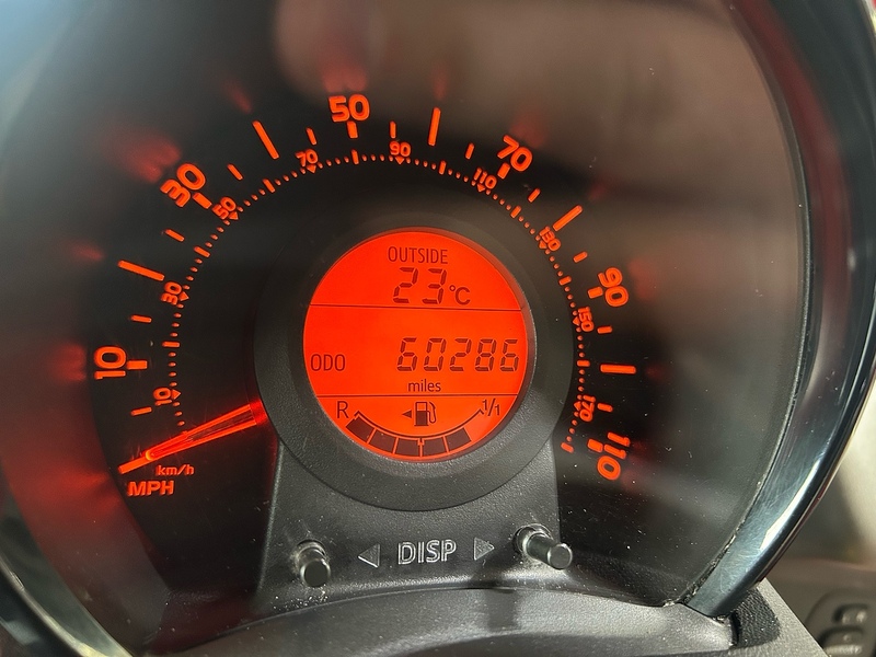 Toyota AYGO VVT-i x-play - U11162