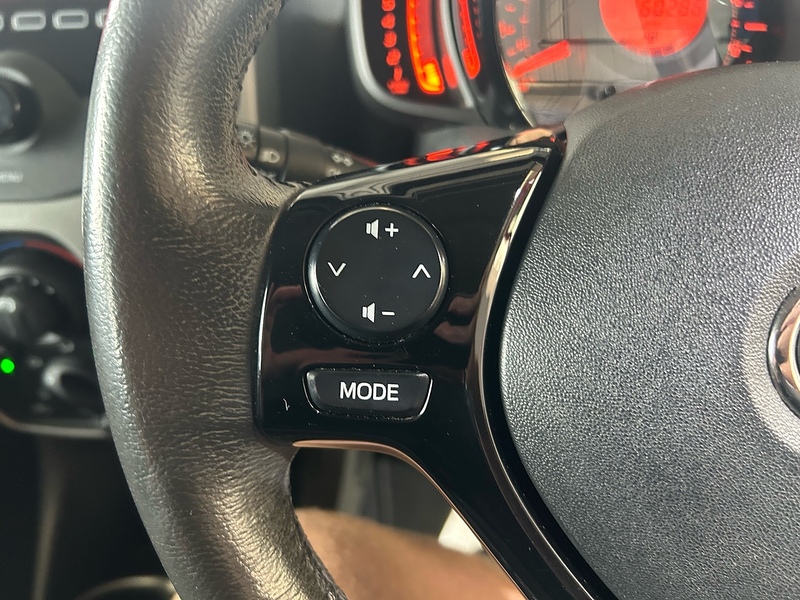Toyota AYGO VVT-i x-play - U11162