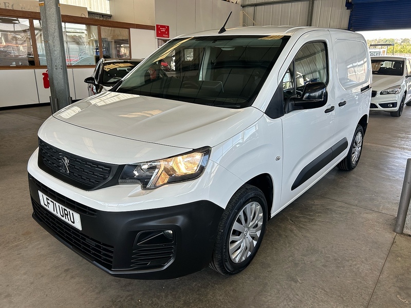 Peugeot Partner BlueHDi 1000 Professional Premium - U11169