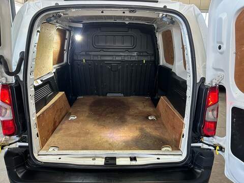 Peugeot Partner BlueHDi 1000 Professional Premium - U11169
