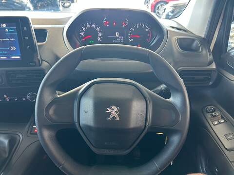 Peugeot Partner BlueHDi 1000 Professional Premium - U11169