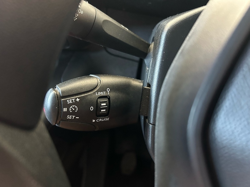 Peugeot Partner BlueHDi 1000 Professional Premium - U11169