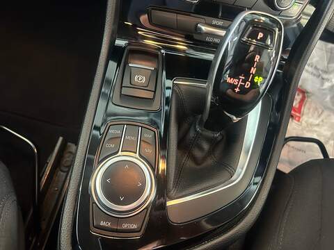 BMW 2 Series Active Tourer 220i SE - U11180