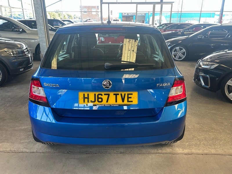 Skoda Fabia TSI SE L - U11181