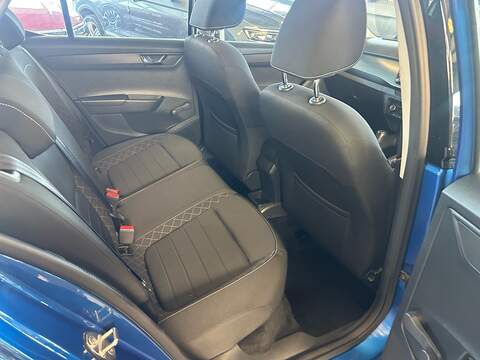 Skoda Fabia TSI SE L - U11181