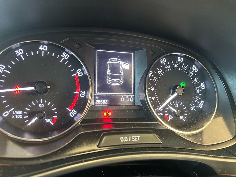 Skoda Fabia TSI SE L - U11181