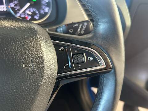 Skoda Fabia TSI SE L - U11181