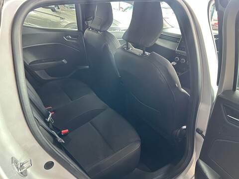 Renault Clio TCe Iconic - U11183