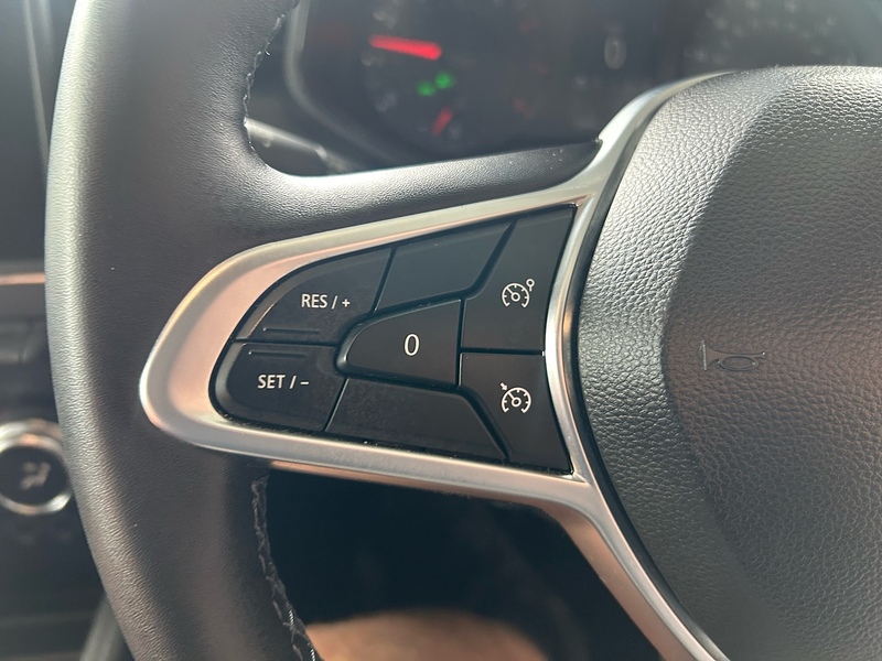 Renault Clio TCe Iconic - U11183