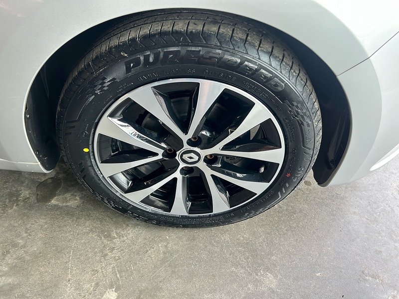 Renault Clio TCe Iconic - U11183