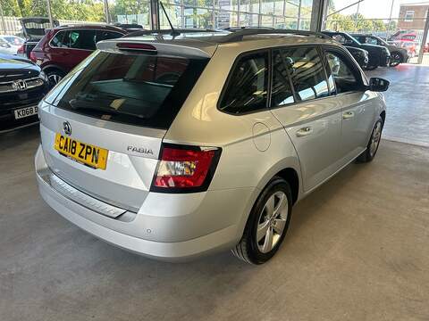 Skoda Fabia TSI SE - U11190