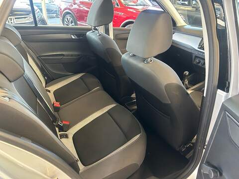 Skoda Fabia TSI SE - U11190