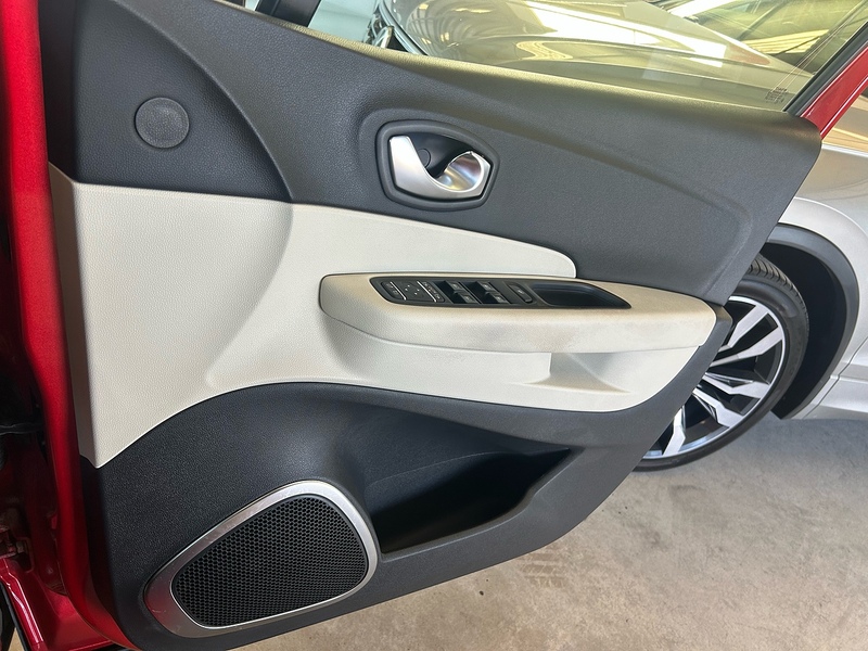 Renault Captur TCe ENERGY GT Line - U11192