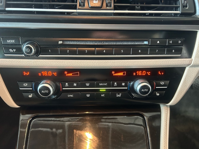 BMW 5 Series 520d Luxury - U11195