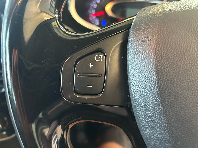Renault Clio TCe Dynamique Nav - U11197
