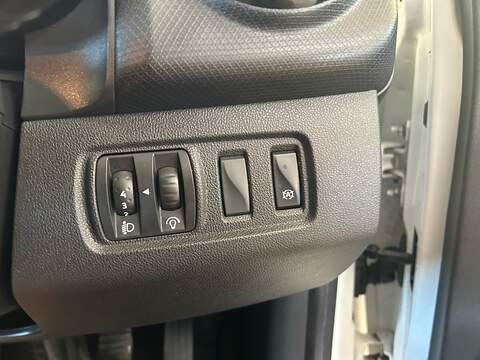 Renault Clio TCe Dynamique Nav - U11197