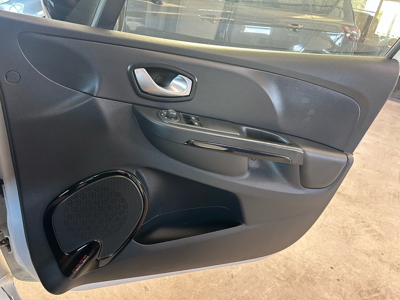 Renault Clio TCe Dynamique Nav - U11197