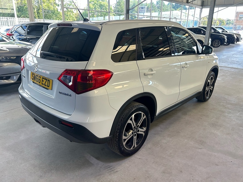 Suzuki Vitara SZ-T - U11199