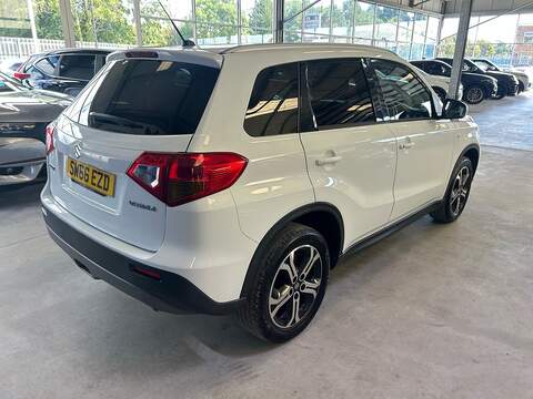Suzuki Vitara SZ-T - U11199