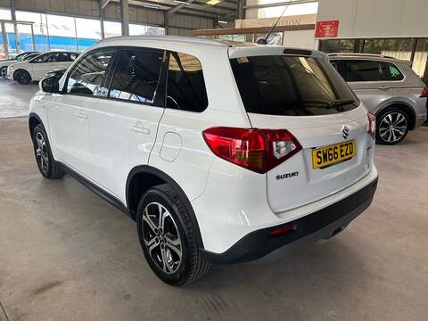 Suzuki Vitara SZ-T - U11199