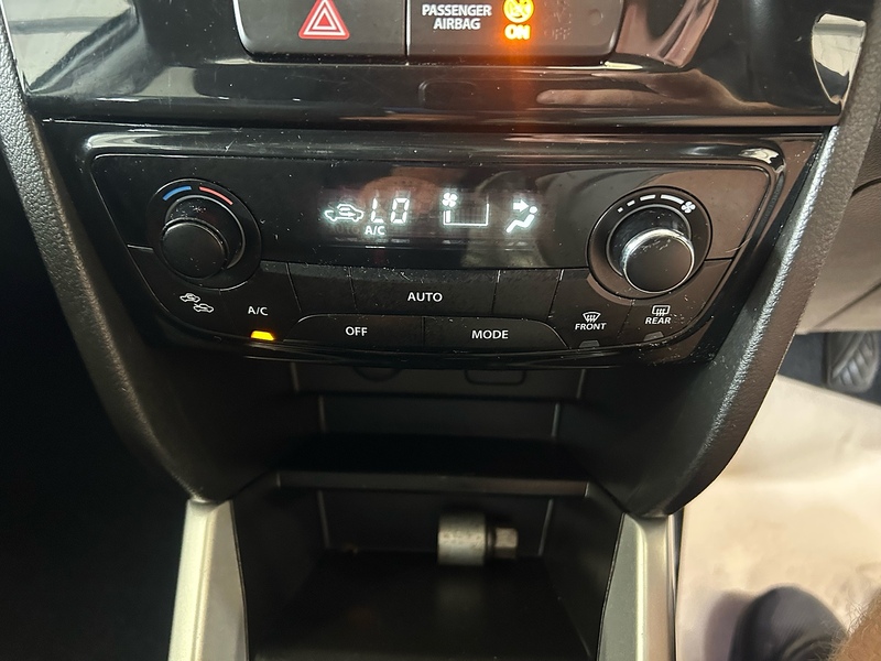 Suzuki Vitara SZ-T - U11199