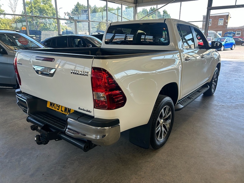 Toyota Hilux D-4D Invincible - U11202