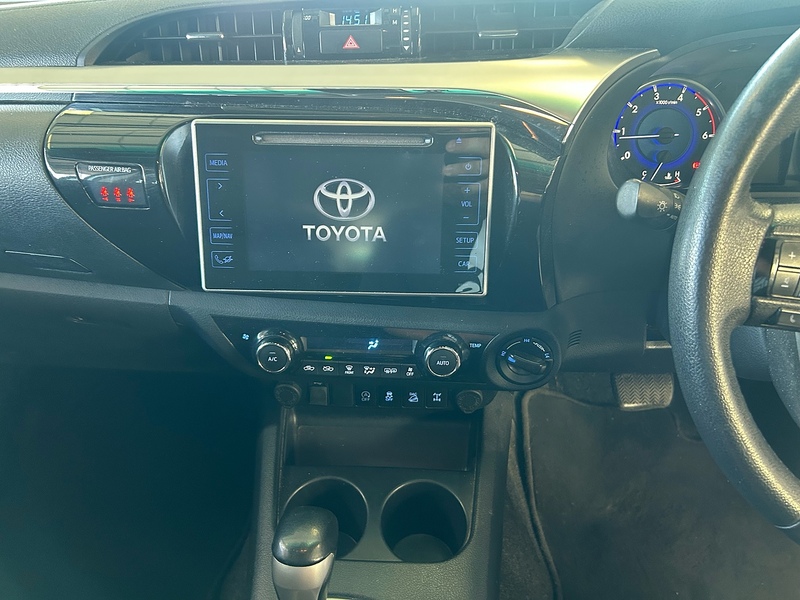 Toyota Hilux D-4D Invincible - U11202