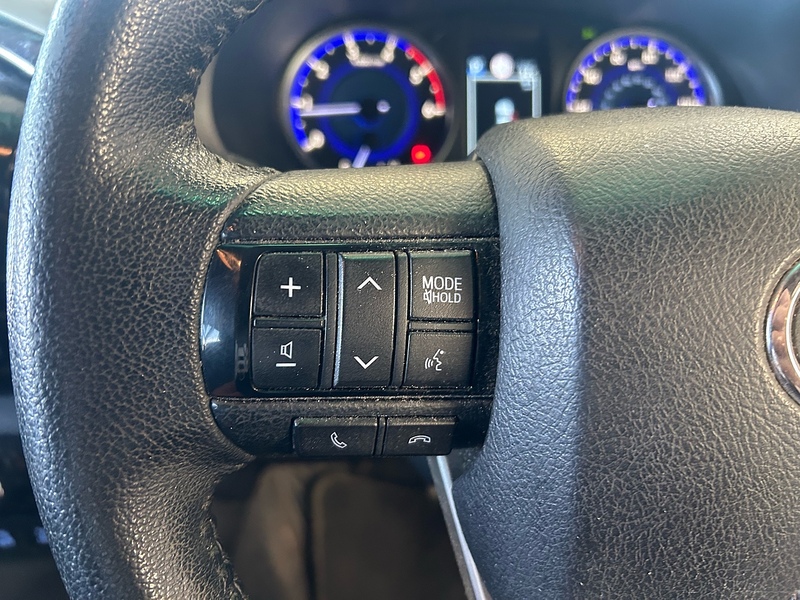 Toyota Hilux D-4D Invincible - U11202
