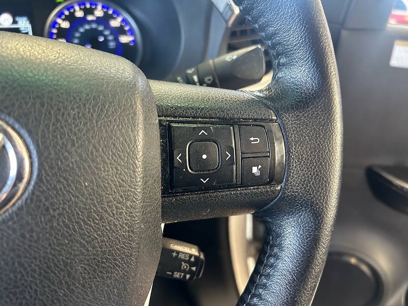 Toyota Hilux D-4D Invincible - U11202