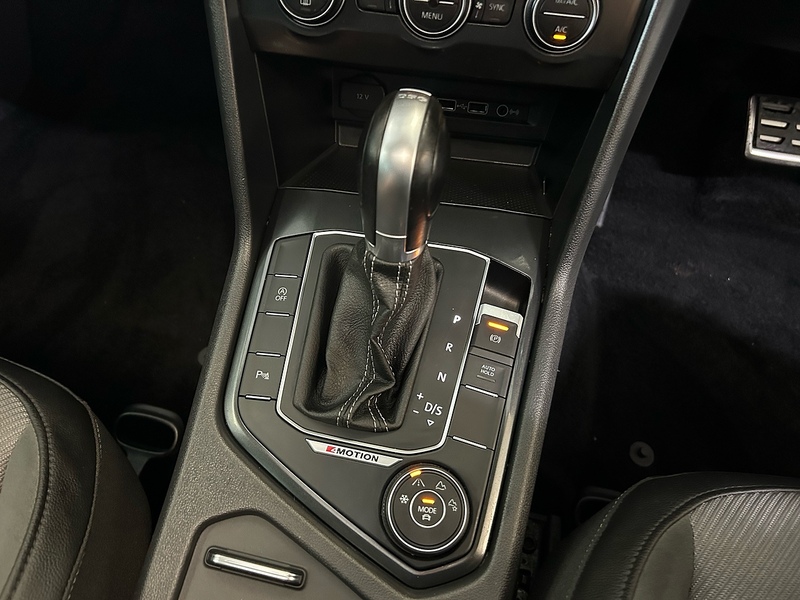 Volkswagen Tiguan TDI R-Line - U11207