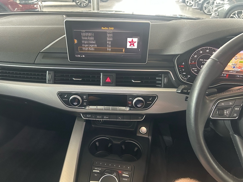 Audi A5 Cabriolet TFSI Sport - U11219