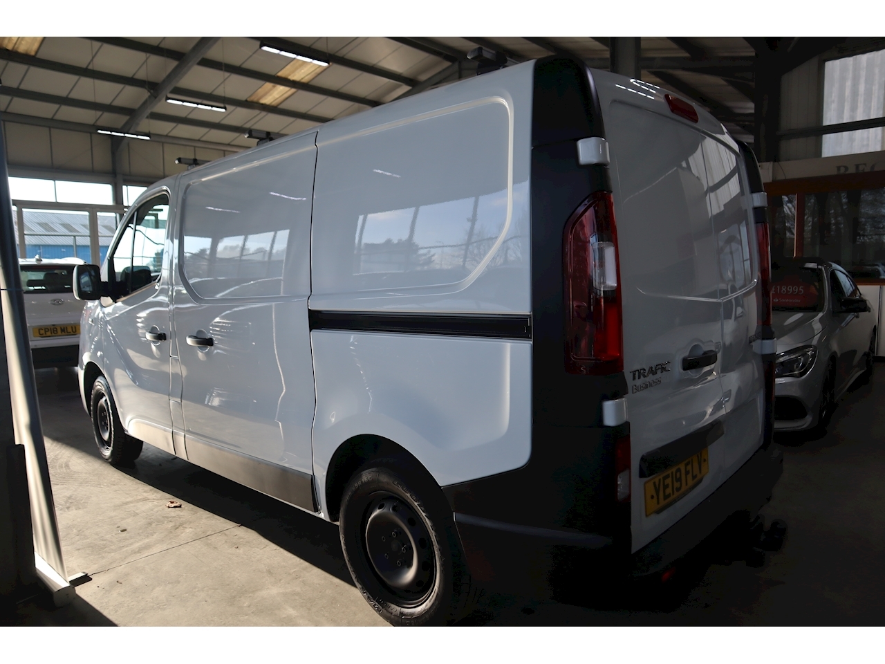 Used Renault Trafic dCi ENERGY 27 Business Llanelli Motor Company