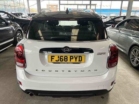 MINI Countryman Cooper - U9614