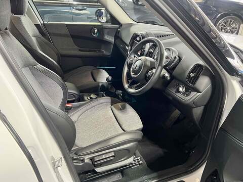 MINI Countryman Cooper - U9614