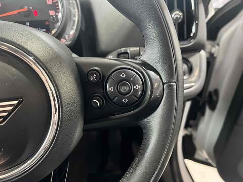 MINI Countryman Cooper - U9614