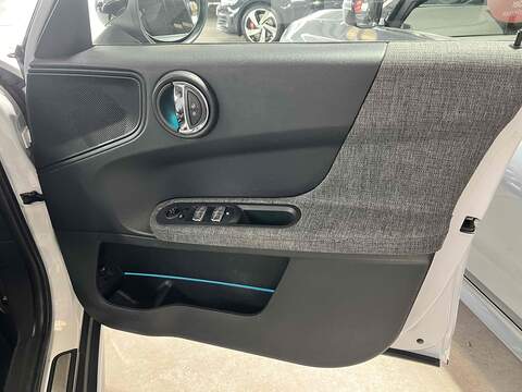 MINI Countryman Cooper - U9614